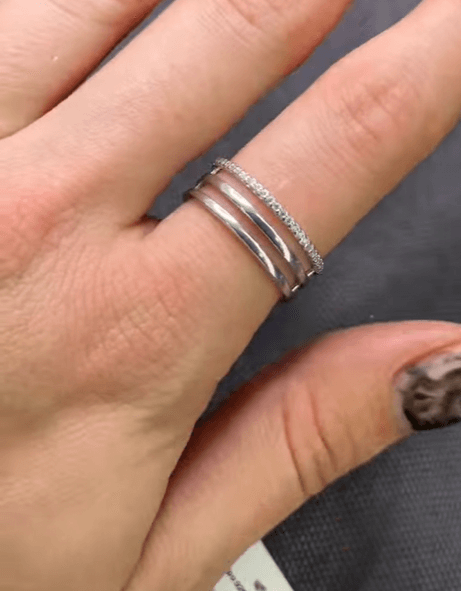 Серебряное кольцо с фианитами