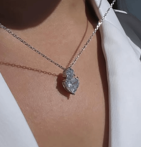 Ожерелье с подвеской в ​​форме сердца / Серебро 925 пробы, цирконы