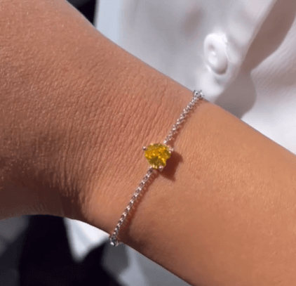 Нежный браслет с желтым сердечком / Серебро 925 пробы