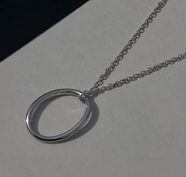 Кулон с овалом в минималистичном стиле / Серебро 925 пробы