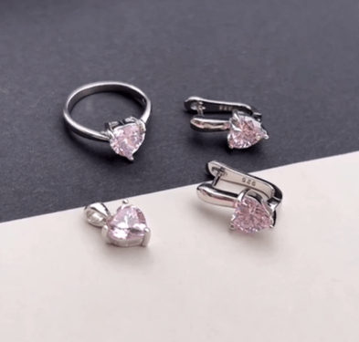 Комплект нежно-розовый сердечко / Серебро 925 пробы, цирконы
