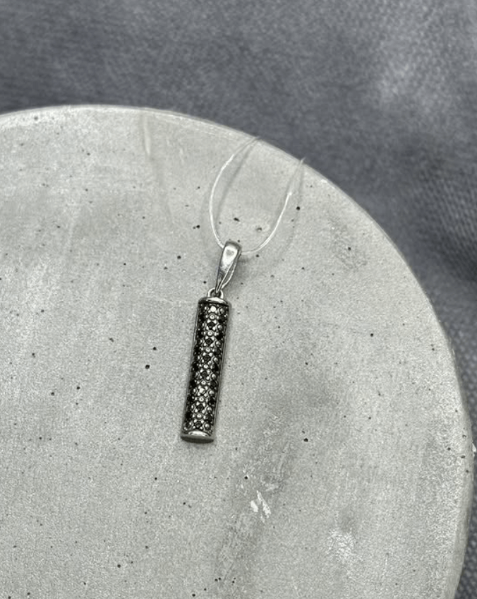 Серебряная подвеска с натуральной шпинелью