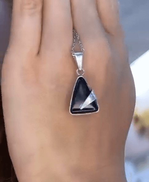 Серебряная подвеска с натуральным агатом