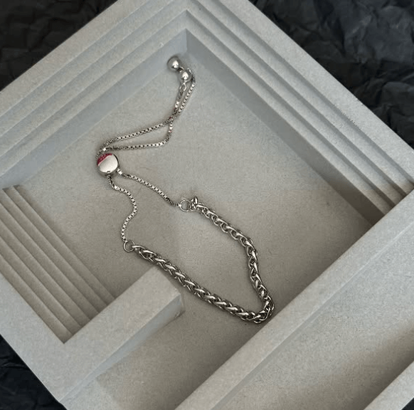 Браслете с интересным плетением  Серебро 925 пробы