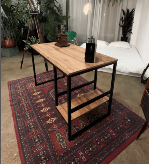 Компьютерный стол светло-корияневый/черный