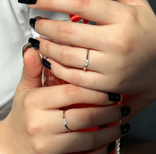 Милое кольцо  При носке удобные повседневные Серебро 925 пробы