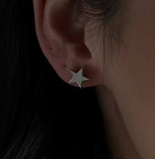 Серьги-гвоздики из серебра 925 пробы