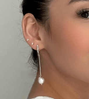 Белый   Красная Пресня Серьги висячие посеребрение Жемчуг цвет белый Барочный жемчуг неправильных причудливых форм.