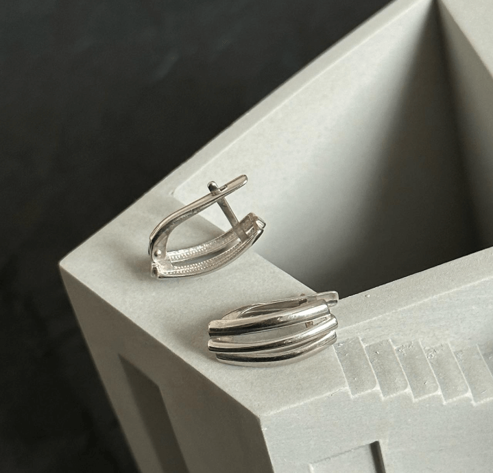 Серебрянные базовые серьги созданы для тебя Серебро 925 пробы