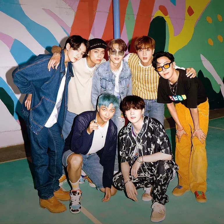 Dynamite_MV_photo_1.webp