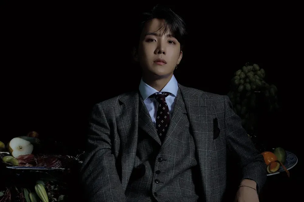 J-Hope_Map_of_the_Soul_7_Version_3.webp