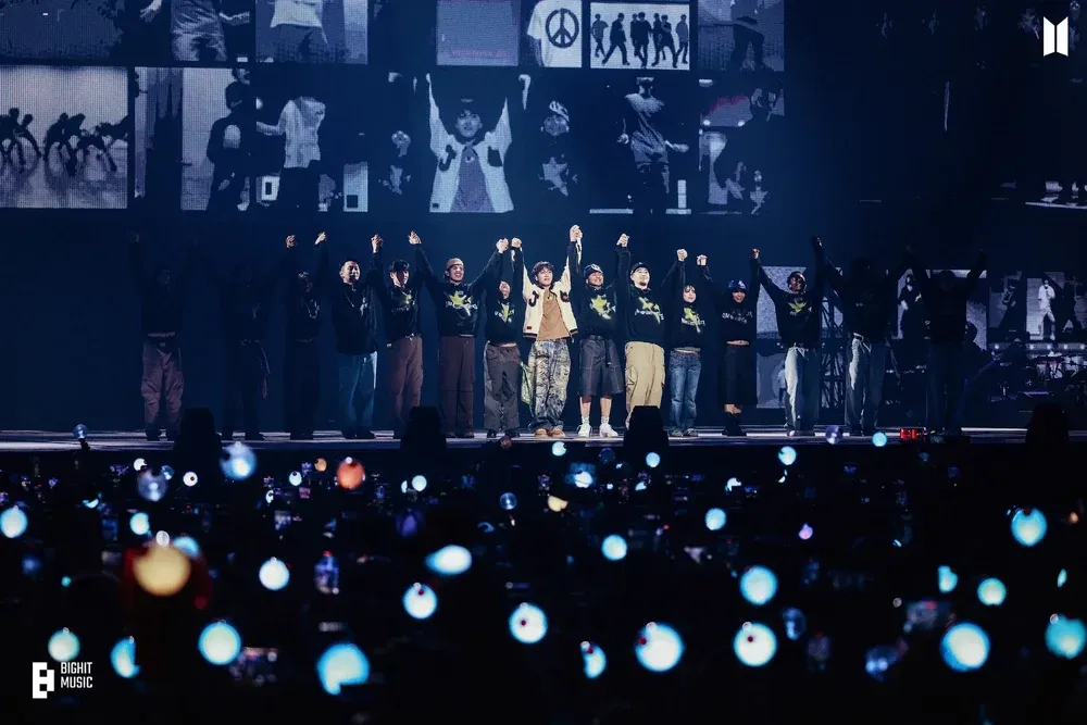 J-hope_HOPE_ON_THE_STAGE_in_SEOUL_Photo_Sketch_(14).webp