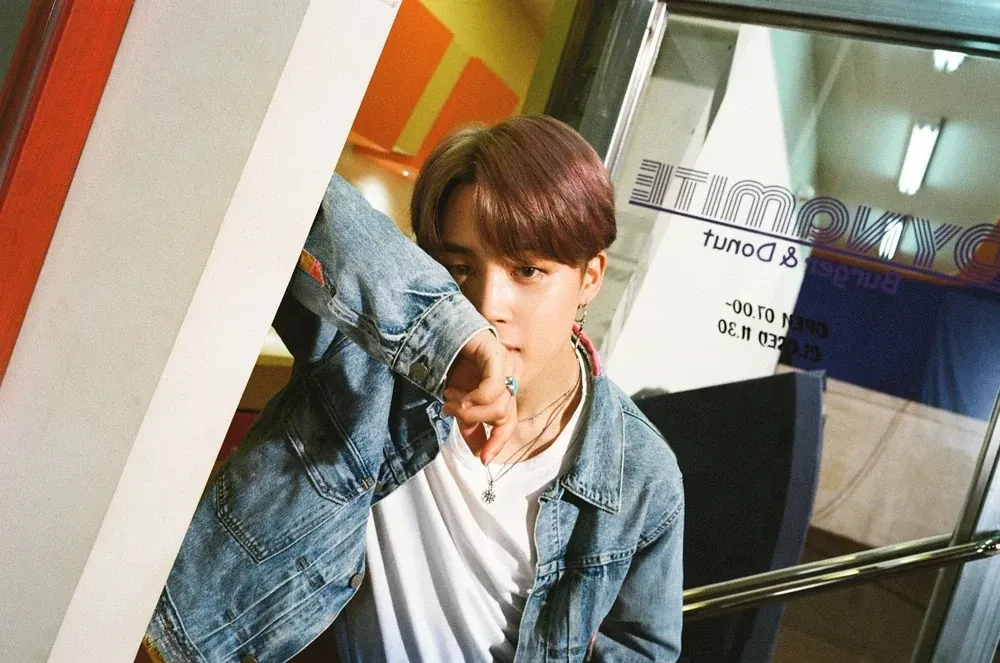 Jimin_Dynamite_Teaser_2.webp
