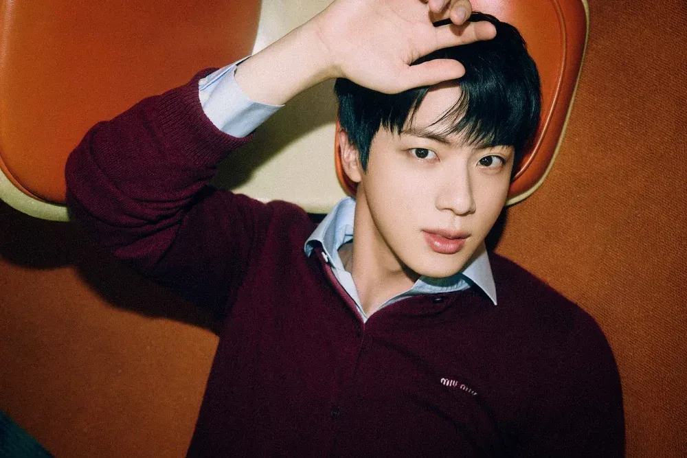 Jin_Happy_Imagine_Concept_Photo_29.webp