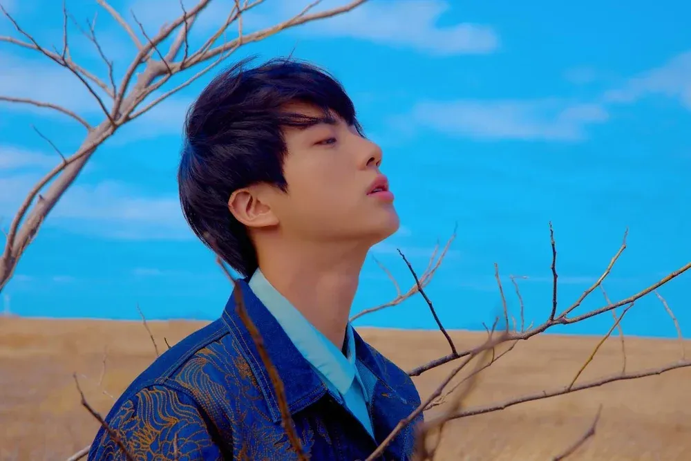 Jin_Love_Yourself_Tear_Concept_Photo_Y_Version.webp