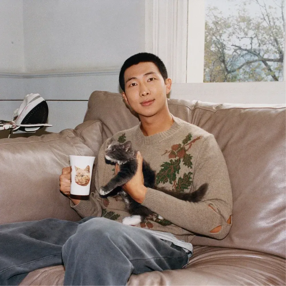 RM_Right_Place%2C_Wrong_Person_Concept_Photo_Melon_1.webp