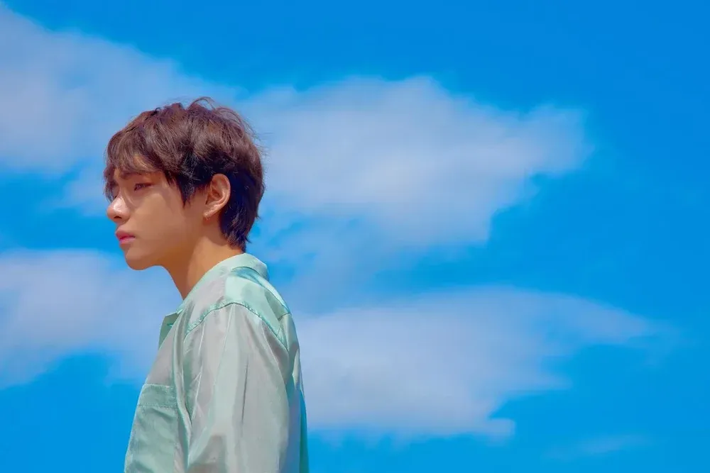 V_Love_Yourself_Tear_Concept_Photo_Y_Version.webp