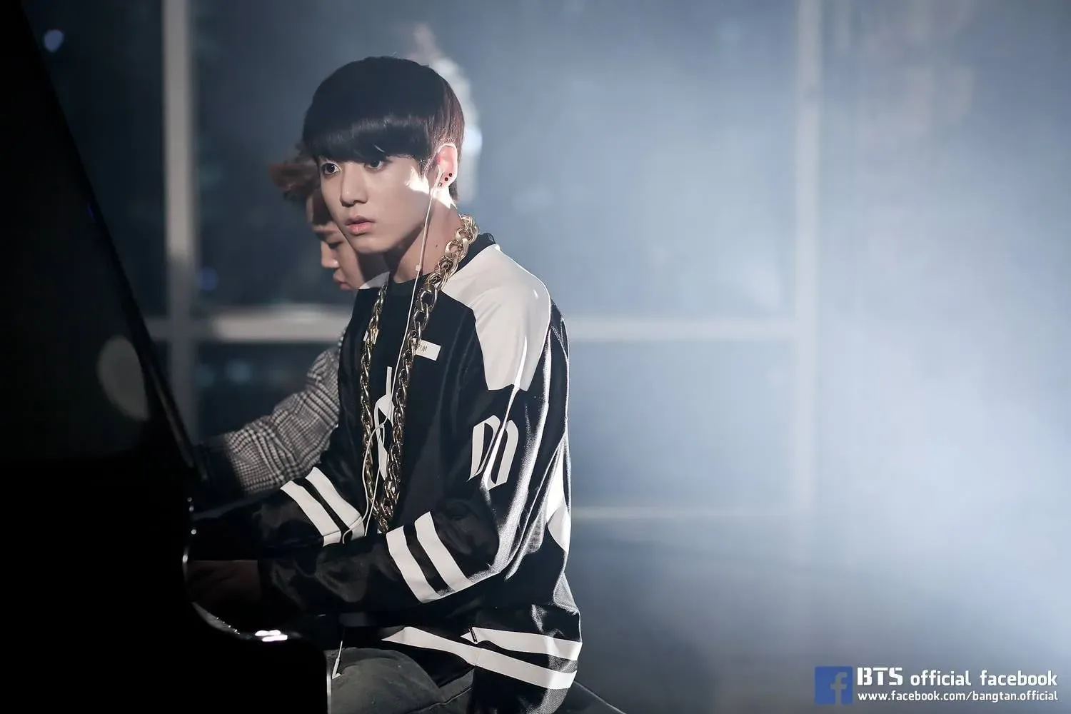 DARK & WILD