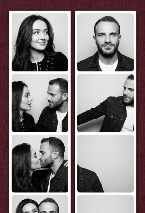 > "Вертикальный коллаж, состоящий из двух черно-белых полосок фотобумаги, расположенных в центре на фоне льняной текстуры насыщенного темно-бордового цвета. Коллаж состоит в общей сложности из 8 кадров, расположенных в две параллельные вертикальные колонки по 4 штуки в каждой, с чистыми белыми рамками и слегка закругленными углами.
> Последовательность полос слева:
> * Верхний кадр: портрет женщины крупным планом, которая смотрит немного в сторону и с мягкой,  улыбкой смотрит на мужчину с правой ленты. 
> * Второй кадр: фотография женщины в профиль, которая смотрит направо и о чем-то разговаривает с мужчиной, который как будто переходит к ней с правой ленты 
> * Третий кадр: Романтичный, высококонтрастный снимок целующихся мужчины и женщины. Мужчина справа 
> * Нижний кадр: Радостный снимок женщины, обнимающей мужчину сзади, они оба смеются и смотрят в камеру.
> Последовательность снимков справа:
> * Верхний кадр: Портрет мужчины, обращенного к камере, который смотрит прямо в камеру с улыбкой.
> * Второй кадр: на снимке видно как мужчинв переходит к девушке на левой ленте
* Третий и четвертый кадры: минималистичные, почти пустые светло-серые кадры, на которых видна часть тела и одежды мужчины с левой ленты только край темного предмета одежды в нижнем левом углу, имитирующий переход мужчины на левую ленту 
> Стиль и технические подробности:
> На женщине черный текстурированный топ с замысловатыми люверсами или петельками. На мужчине темная джинсовая куртка поверх белой футболки. Снимки получаются монохромными (черно-белыми) с высокой контрастностью, подлинной зернистостью пленки и резким фронтальным освещением вспышкой, типичным для фотостудий старой школы. Вся композиция выглядит как фотопечать на ткани. разрешение 8k, кинематографические текстуры, гиперреализм. Соотношение сторон составляет 9:16."
>
Все кадры построены так, как будто мужчина переходит с одной ленты на другую