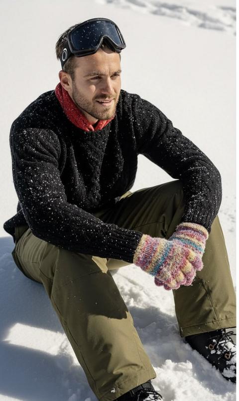 СТРОГО СОХРАНИ ВНЕШНОСТЬ парня с прикреплённого фото, 1:1 его настоящее лицо, глаза, нос, кожа с порами — всё 100% без изменений. Используй отправленное фото как эталон.
Гиперреалистичная, высокодетализированная фотография сверху: парень сидит на свежем снегу, ноги согнуты, руки на коленях, весь покрыт снегом — на волосах, лице и одежде. 
На нём чёрный свитер, красный шарф под воротником, оливковые пуховые oversized штаны, разноцветные вязаные перчатки без пальцев, чёрные горнолыжные очки. очки НАХОДЯТСЯ СВЕРХУ НА ГОЛОВЕ, над лбом, зафиксированы в волосах. Очки НЕ надеты на глаза и НЕ закрывают лицо.
Выражение лица спокойное, лёгкая улыбка, взгляд в сторону. Яркий солнечный свет зимнего дня создаёт блики на снеге, очках, глубокие тени подчёркивают рельеф снега и текстуру одежды. 
Фон — чистый белый снег с лёгкими следами. Атмосфера стильная, расслабленная после катания, зимний шик. 8K, идеальные текстуры, кинематографическая перспектива и естественность.