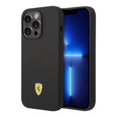 Чехол Ferrari Liquid Silicone with metal logo Hard для iPhone 14 Pro, черный (MagSafe)