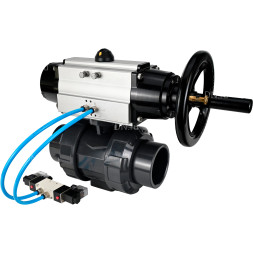 Кран шаровой BV4242E-FP-GRM-ISO Дн25 Ру10 полнопроходной, корпус - НПВХ, шар - НПВХ, уплотнение - EPDM, с пневмоприводом PA-DA-105-1 и пневмораспределителем 4V320-08 AC220V
