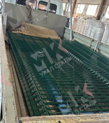 3D-Панели ограждения 4000х2500х5 секция RAL 6005
