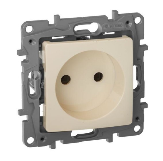 Розетка 1-м СП Etika 16А IP20 250В 2P без заземл. сл. кость Leg 672320 RS