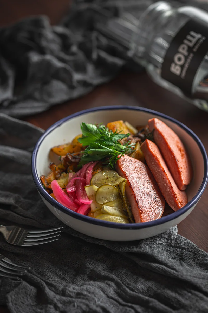 Картофель жареный с докторской колбасой