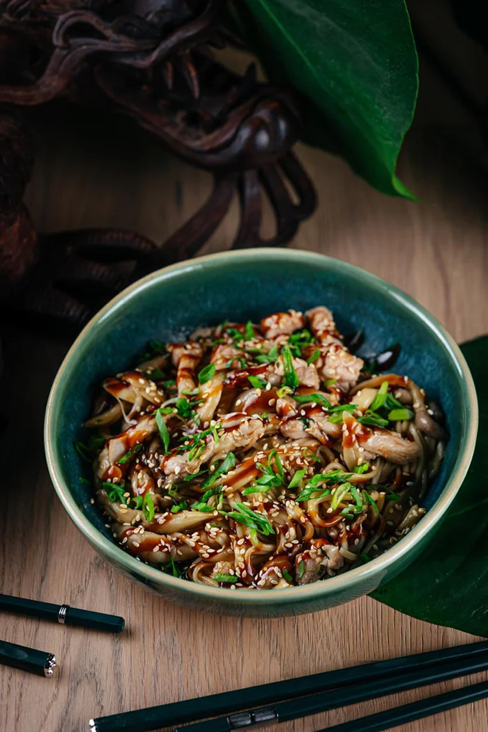 Удон с курицей