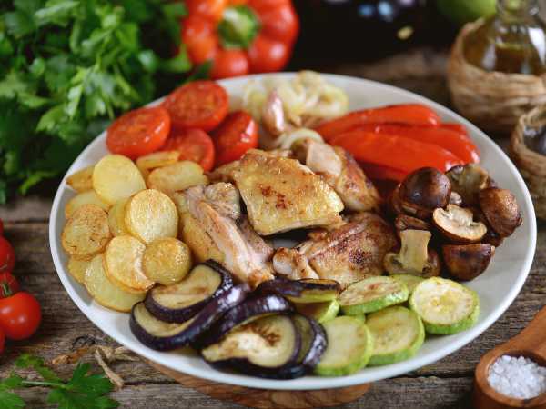 Садж из курицы с овощами