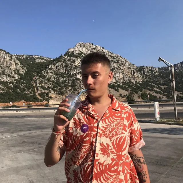 Анжей Онар
