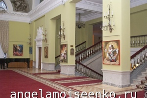 Выставка в театре Луначарского,Севастополь