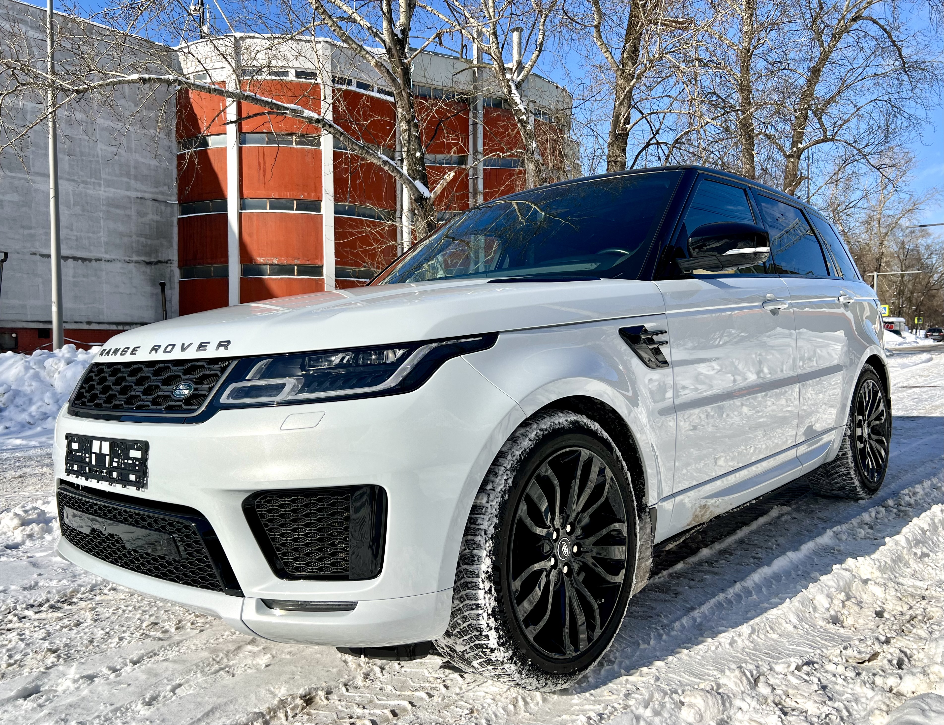 Land Rover Range Rover Sport 2020 · Рестайлинг — фото 3