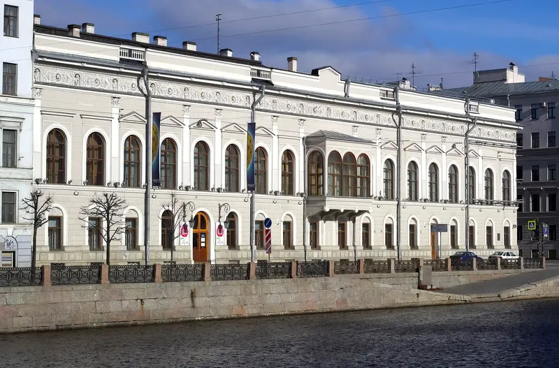 Интерьеры Шуваловского дворца, где расположен Музей Фаберже
