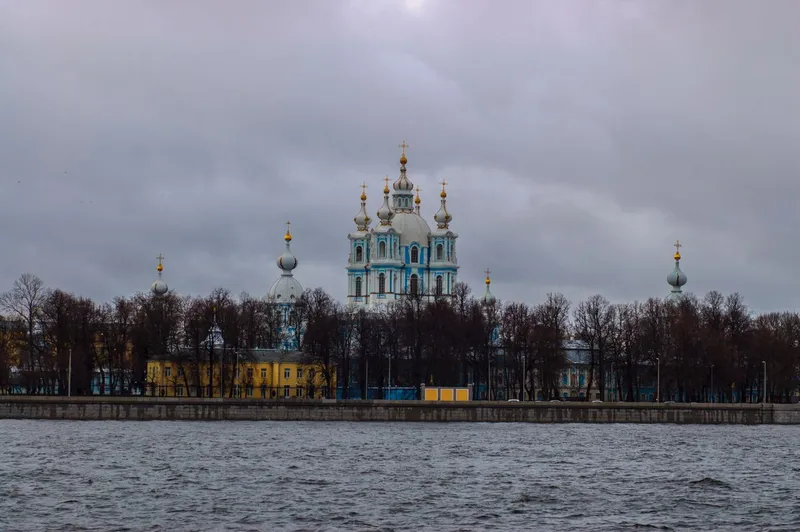 Смольный собор