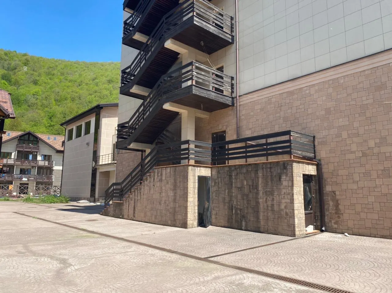 Продажа гостиницы в Красной Поляне (Сочи) - фото 2
