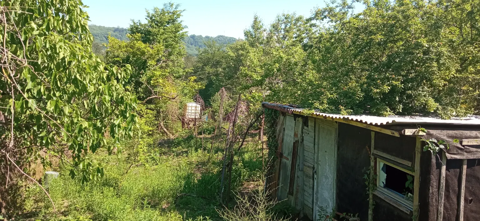 Продаю земельный участок в Адлере