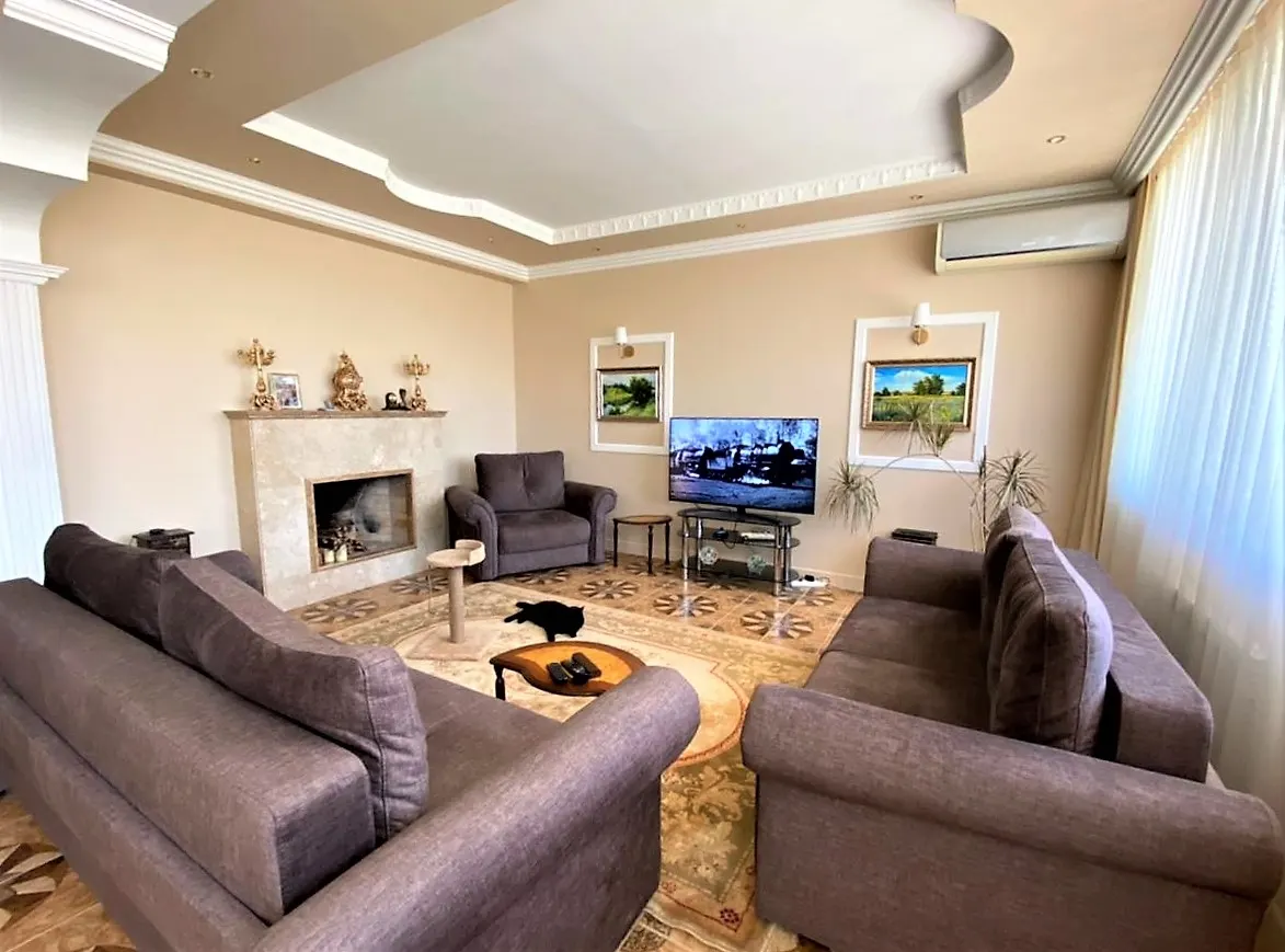 Коттедж 420м² в центре