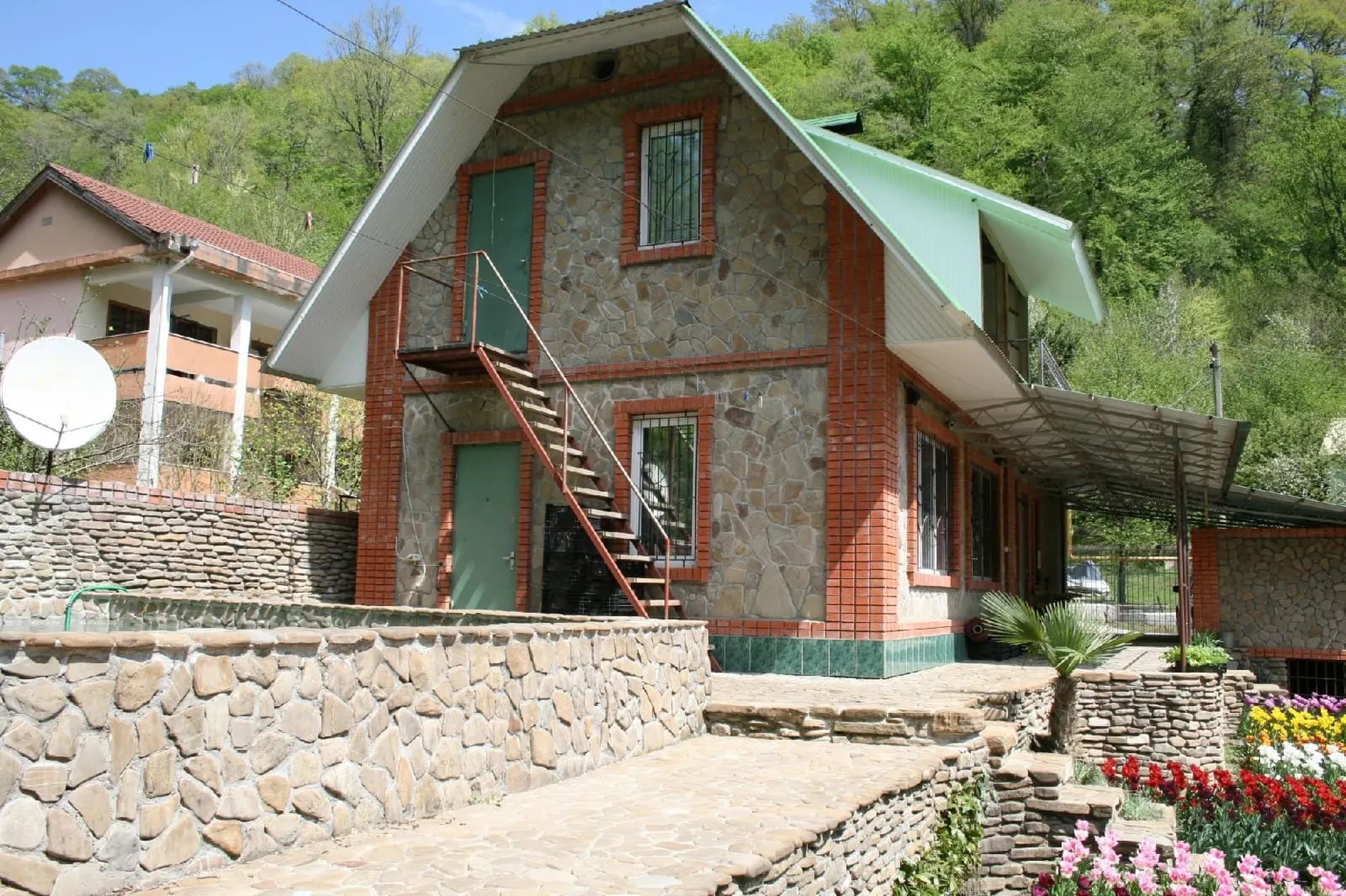 Тёплый дом с бассейном на Мацесте - фото 3