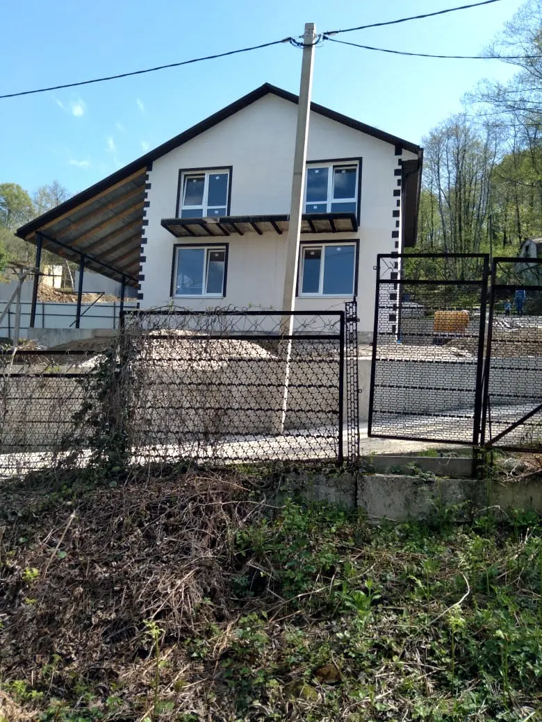 Дом, Сочи · Высокое
