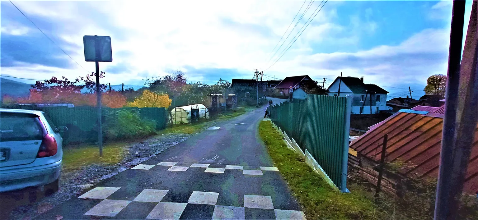 Продаю земельный участок на Калиновом озеро