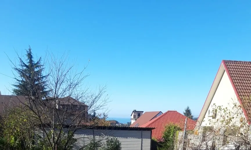 Участок с видом на море