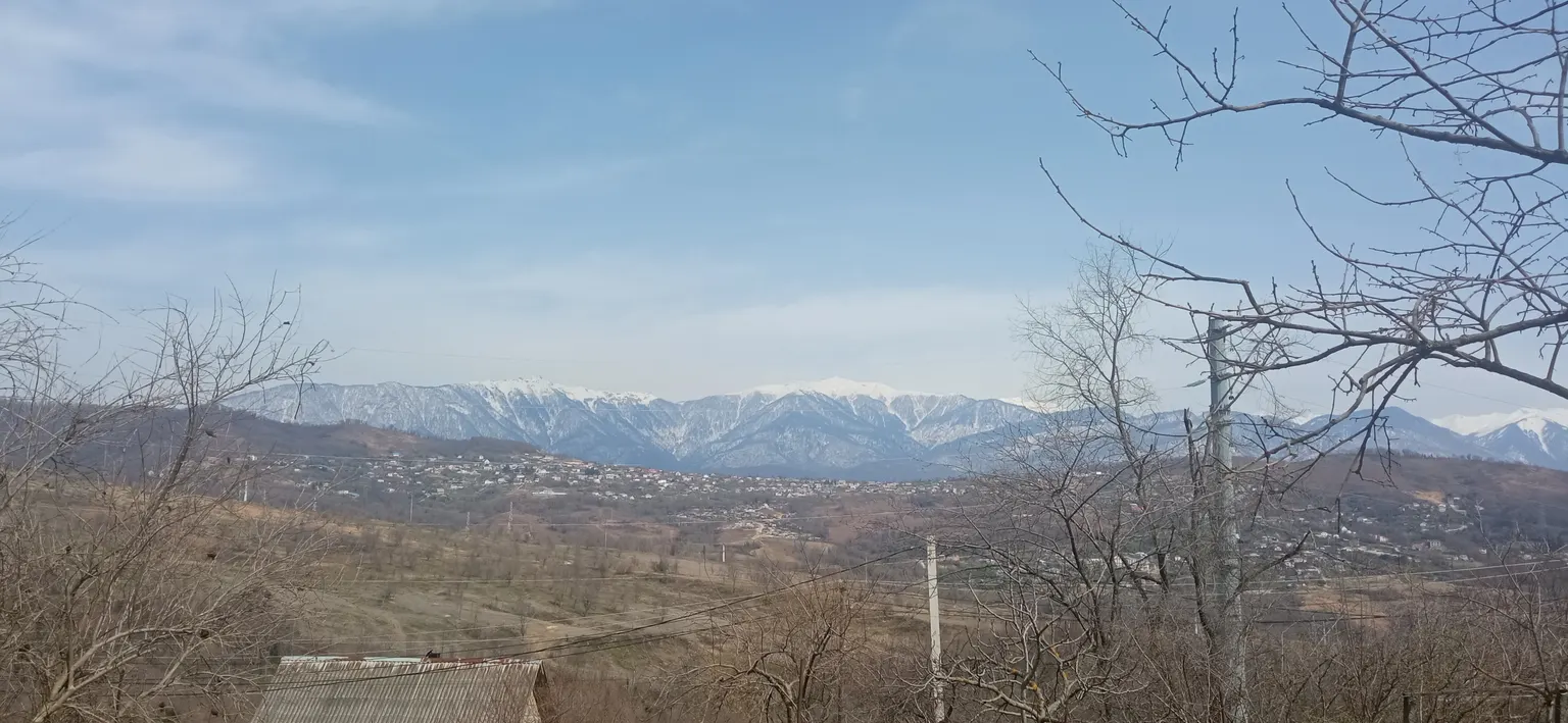 Продаю земельный участок в Адлере