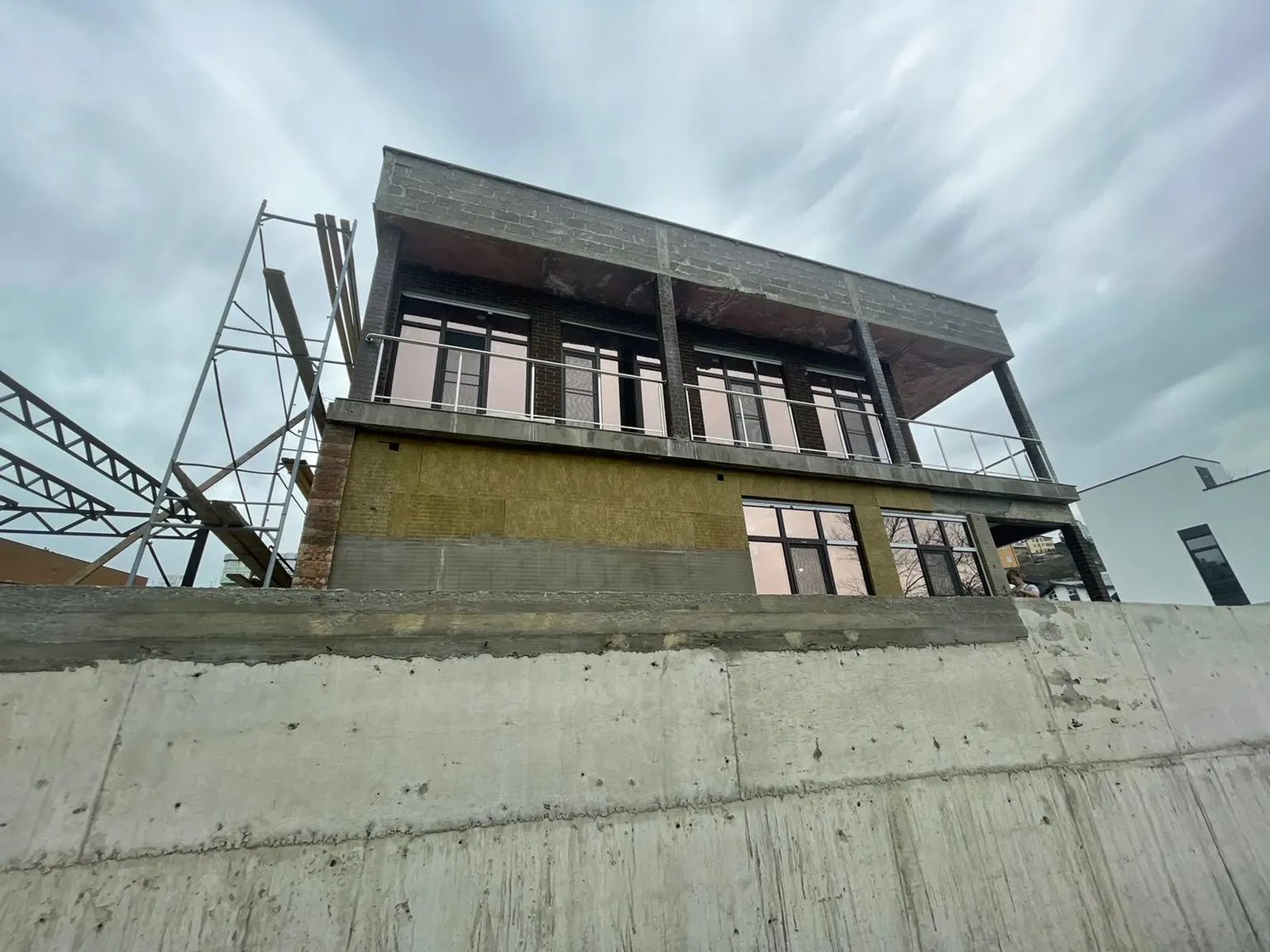 Продается дом в стиле хэй-тэк - фото 3