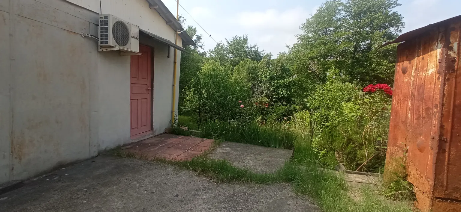 Продаю земельный участок в Адлере