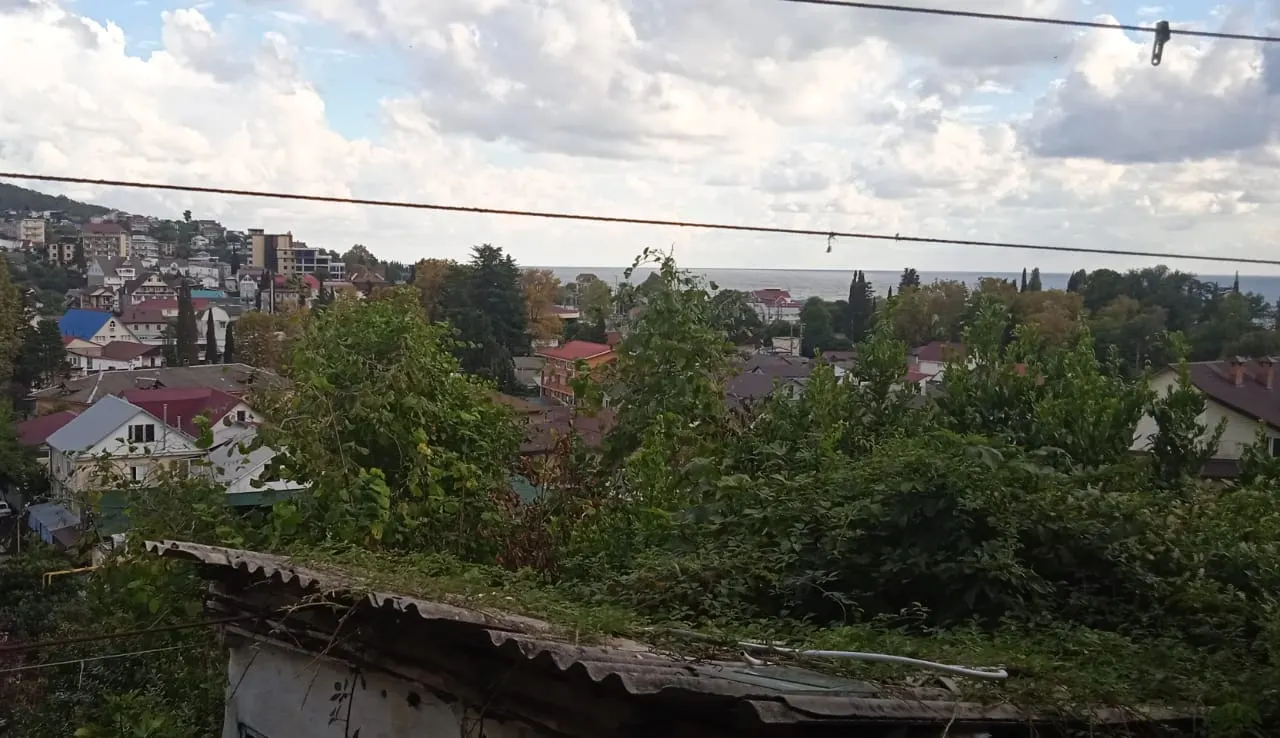 Продажа участка с видом на море в п. Лоо