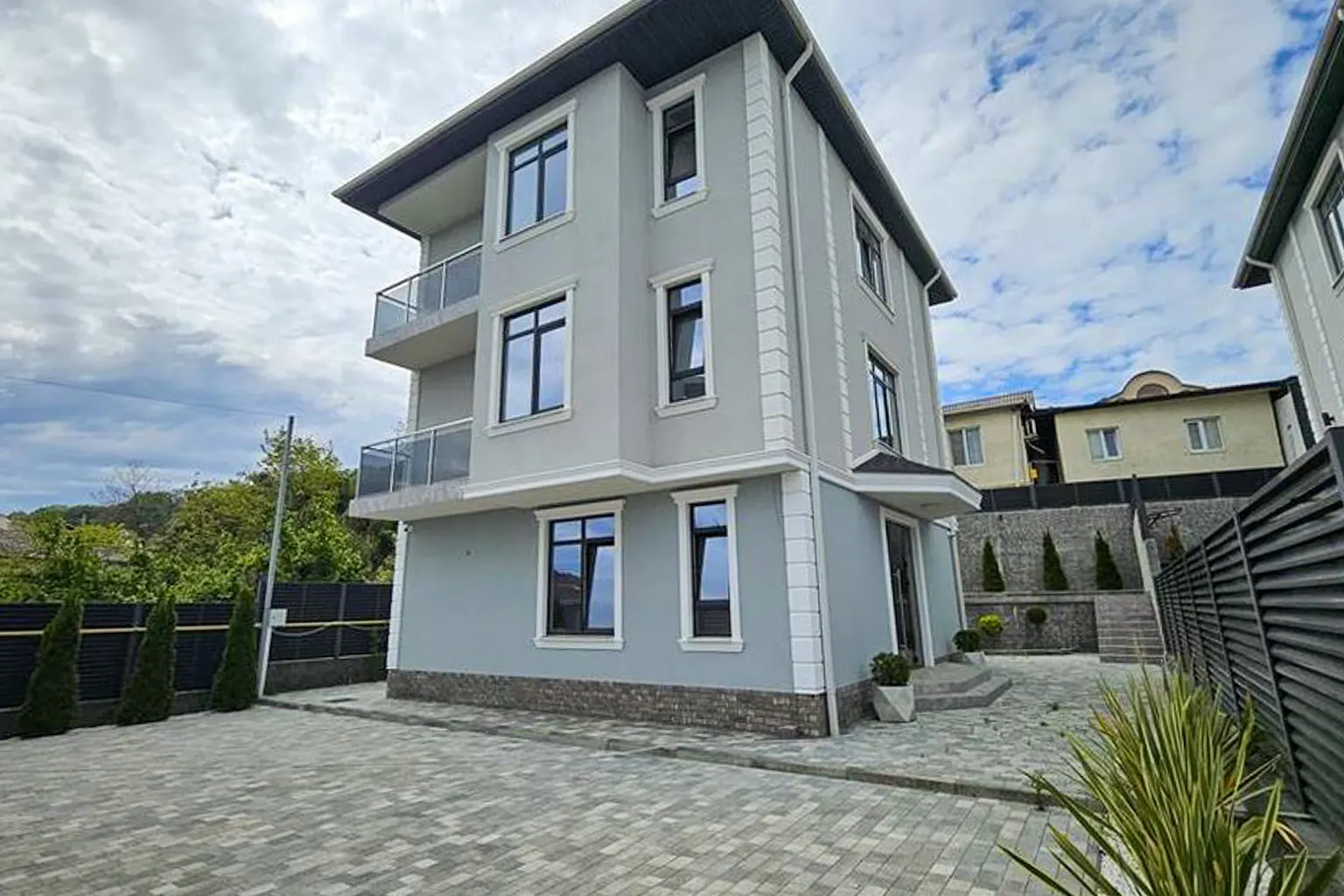 КП Мира 49
