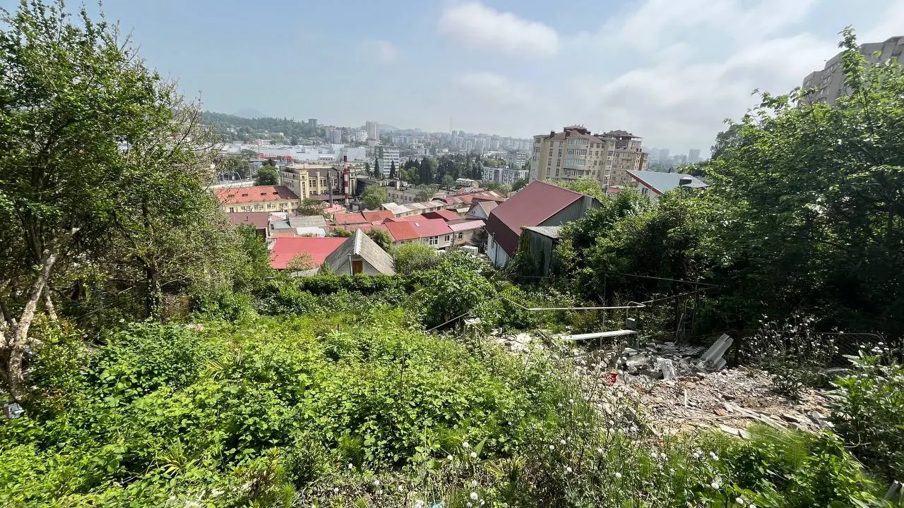 Продаем участок в центре города