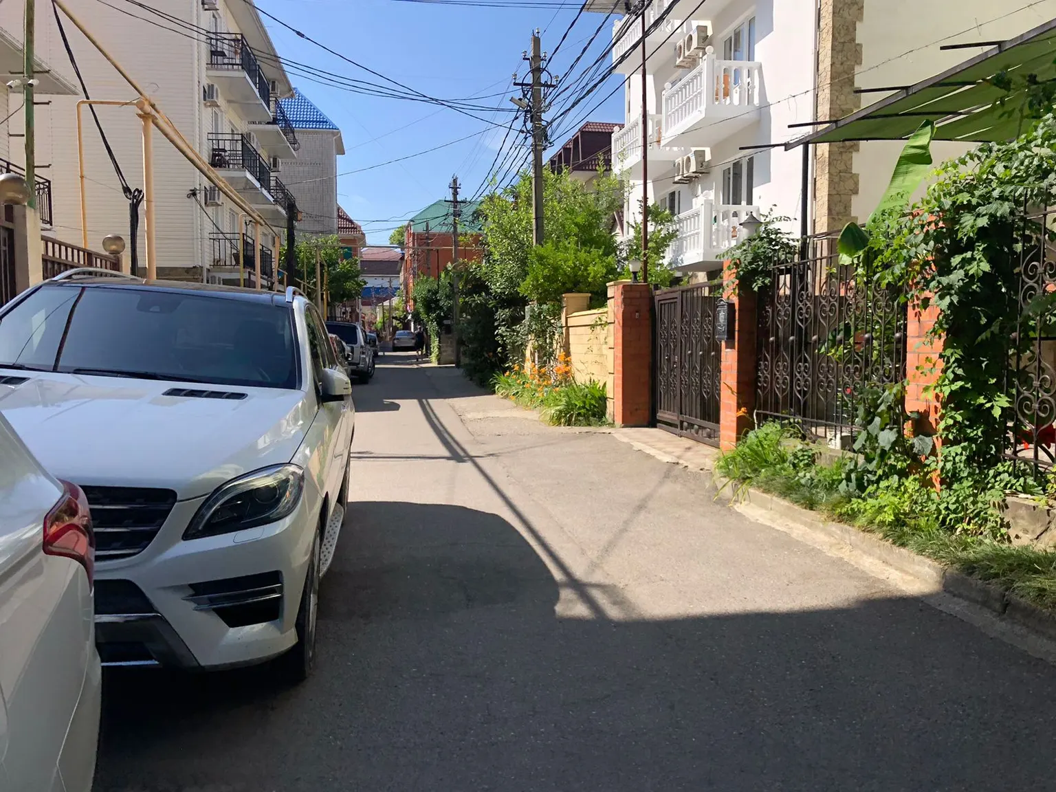 Коммерция, Сочи · Лазаревское